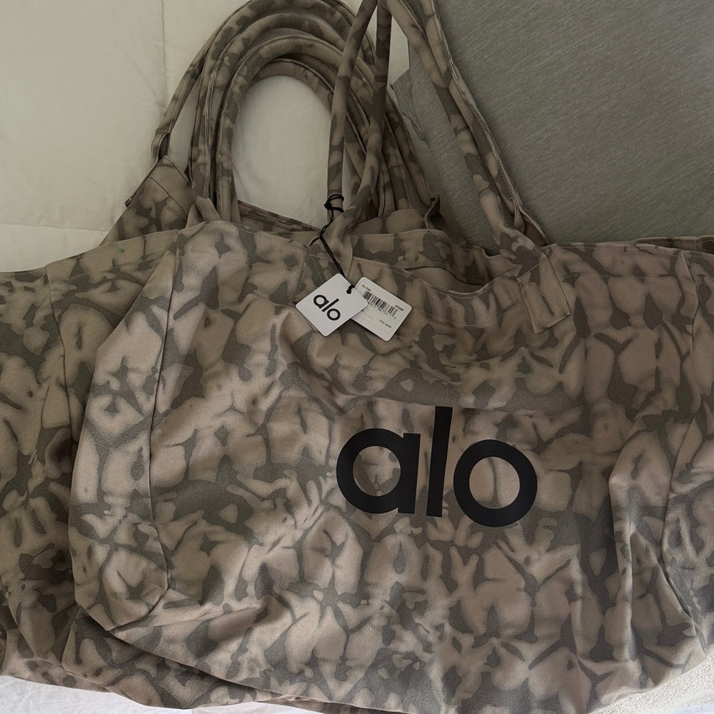 ALO Yoga Beige Camo Logo Tote